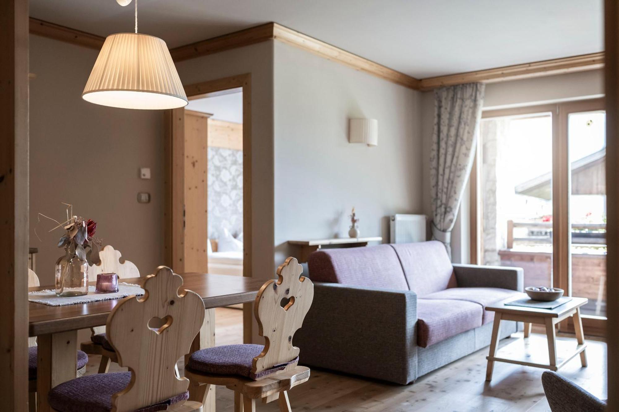 Post Alpina - Family Mountain Chalets San Candido Kültér fotó